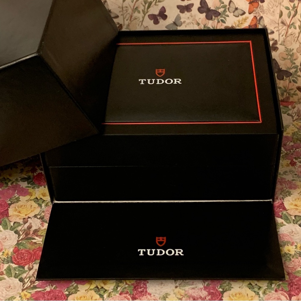 Tudor Fastrider black shield Ducati watch Black/Red/Black - Picture 14 of 14
